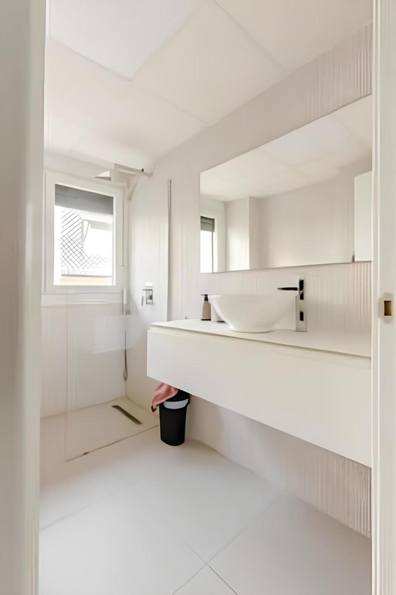 Apartamentos Nuevo Con Aire Y Wifi Águilas Eksteriør billede