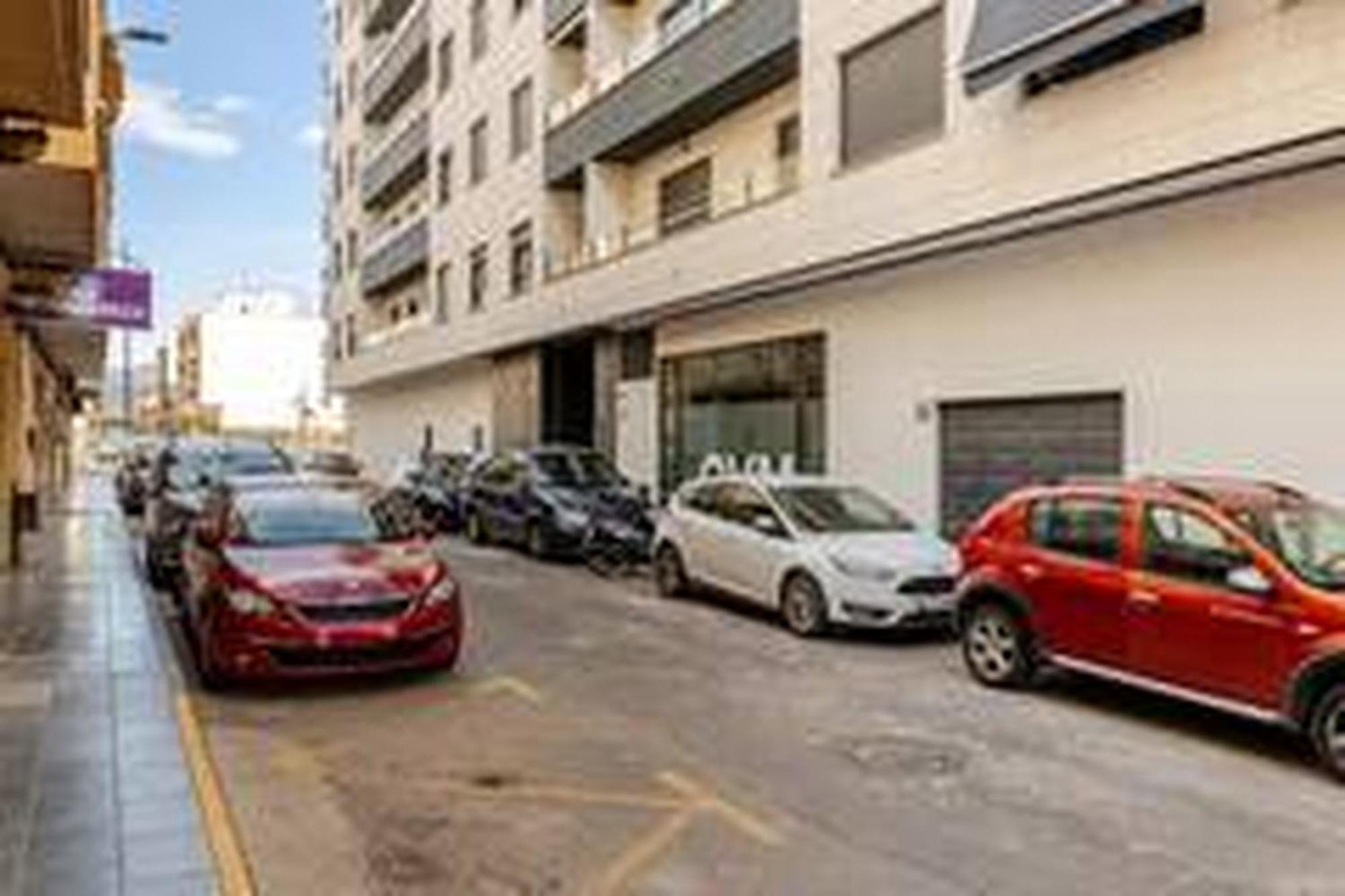 Apartamentos Nuevo Con Aire Y Wifi Águilas Eksteriør billede