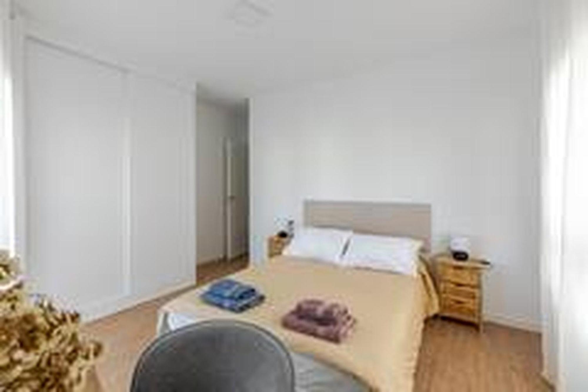 Apartamentos Nuevo Con Aire Y Wifi Águilas Eksteriør billede