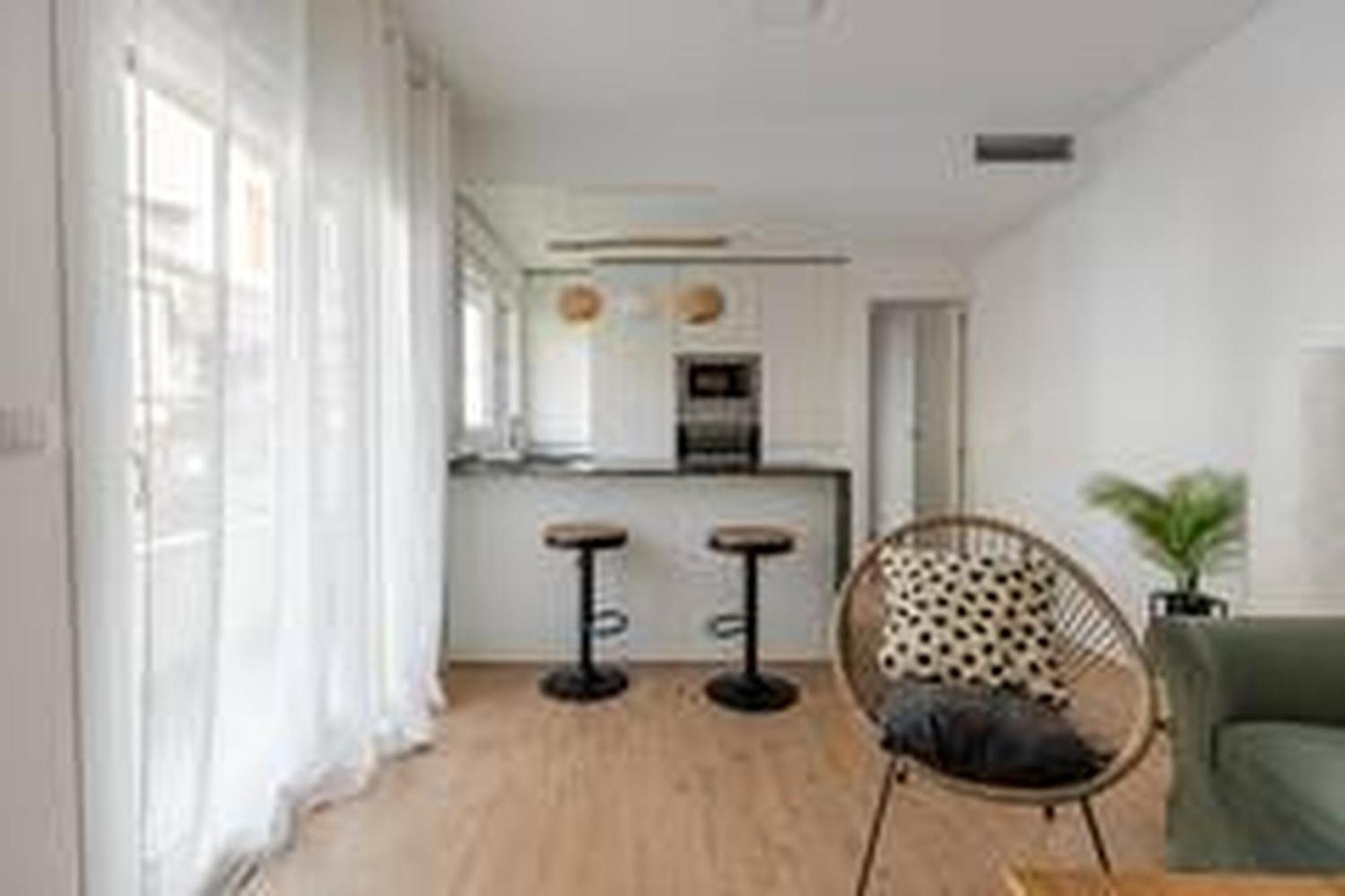 Apartamentos Nuevo Con Aire Y Wifi Águilas Eksteriør billede